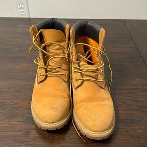 Women’s Timberland Boots Size 8.5